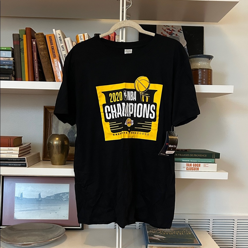 Los Angeles Lakers 2020 NBA Championship T-Shirt Black Men’s Large New with Tags